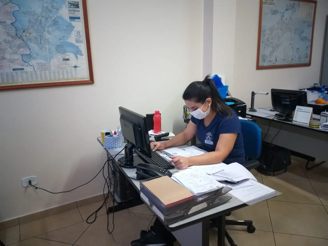 Equipe da União Souza trabalhando em processos do Detran-SP