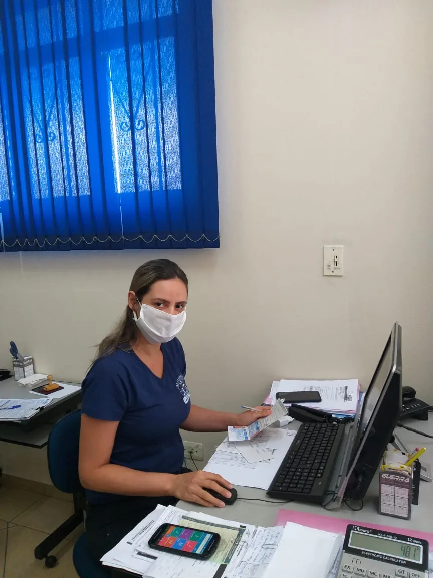 Equipe da Despachante União Souza atendendo cliente em Jacareí